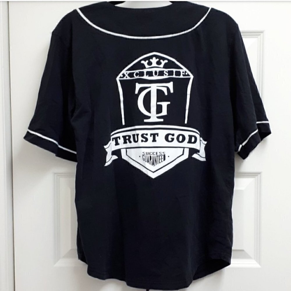 š
ŗ"trust IN GOD SUCESS GUARANTEED" BASEBALL TEE